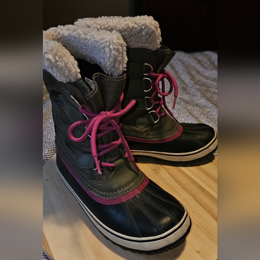 Sz 8 Sorel Caribou Classic Snow Boots
